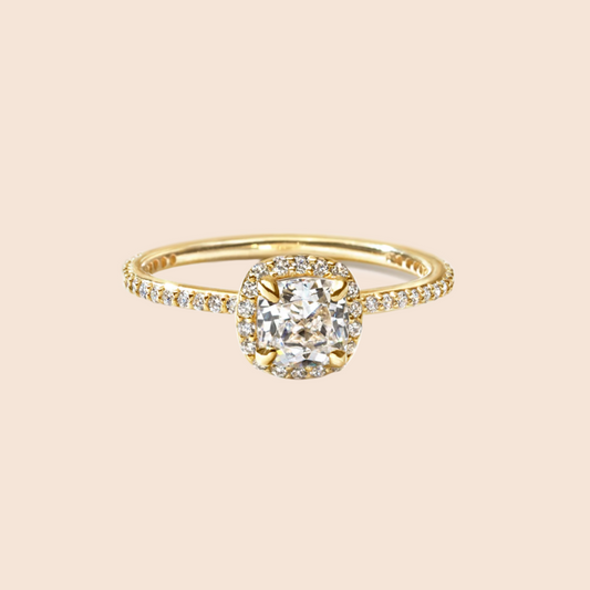 18K Yellow Gold Cushion